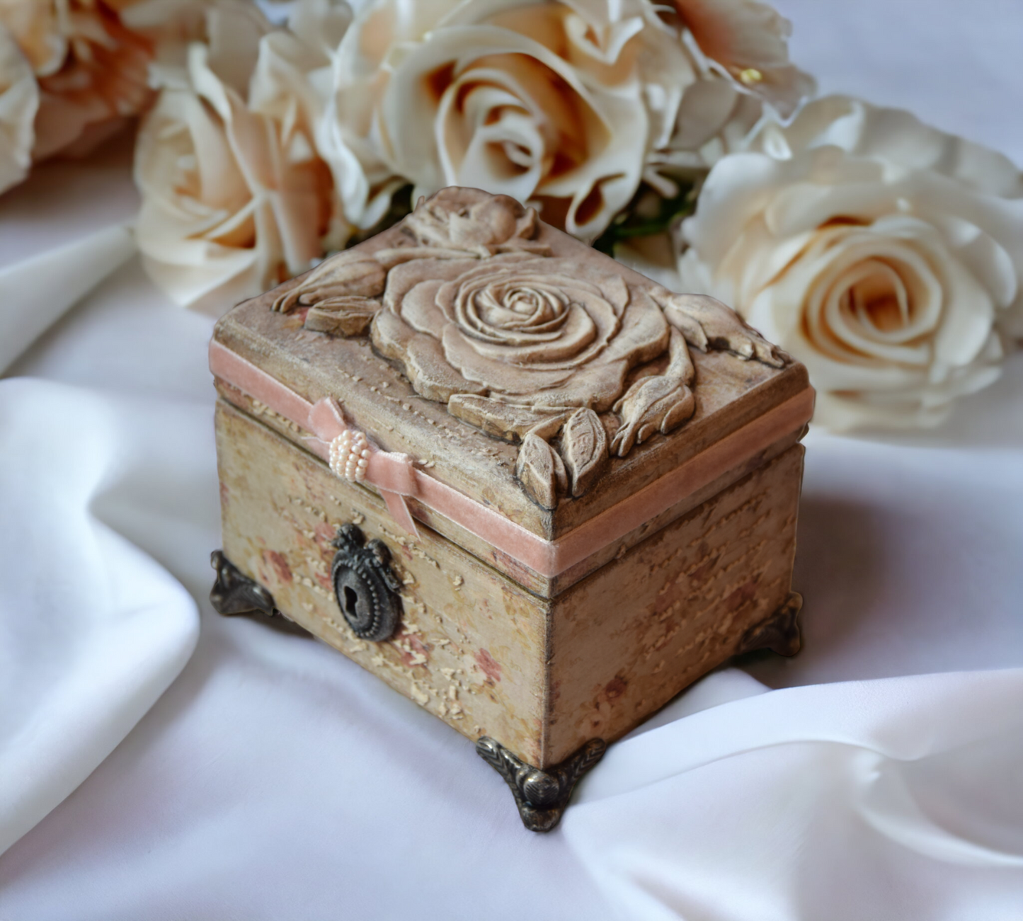 keepsake box roses, Engagement Ring box, Jewelry flower box, Wedding box, wooden Memory Box, gift for her, jewelry organizer, ring holder, 50th birthday gift, for women, funny gift, gift basket for mom, small wooden box