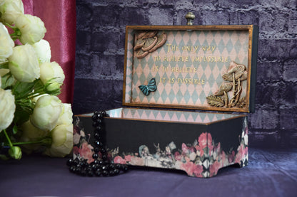 Alice in Wonderland Gifts, Decoupage Jewelry Box, Birthday Present for  Story Book Lover, Wax Melts Gift Set 