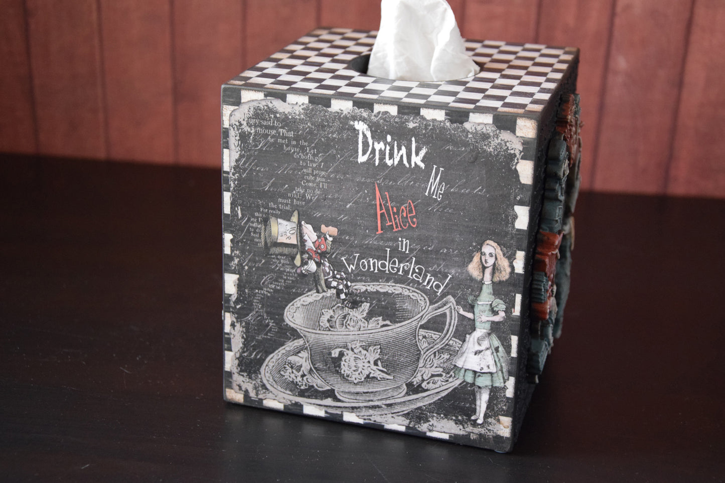 Tissue Box Alice in Wonderland