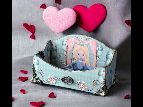 Alice in wonderland, baby keepsake box, jewelry organizer, Queen of Hearts, wooden jewelry box, baby nursery decor, keepsake box, makeup vanity, trinket box, Mail Organizer, jewelry holder, jewelry box, Mail Holder, letter container